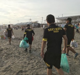 写真:海水浴場警備